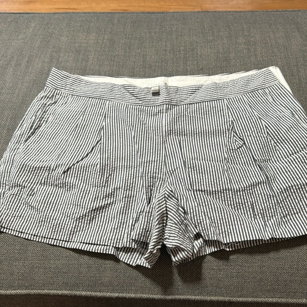 J. Crew Seersucker Shorts Size 10